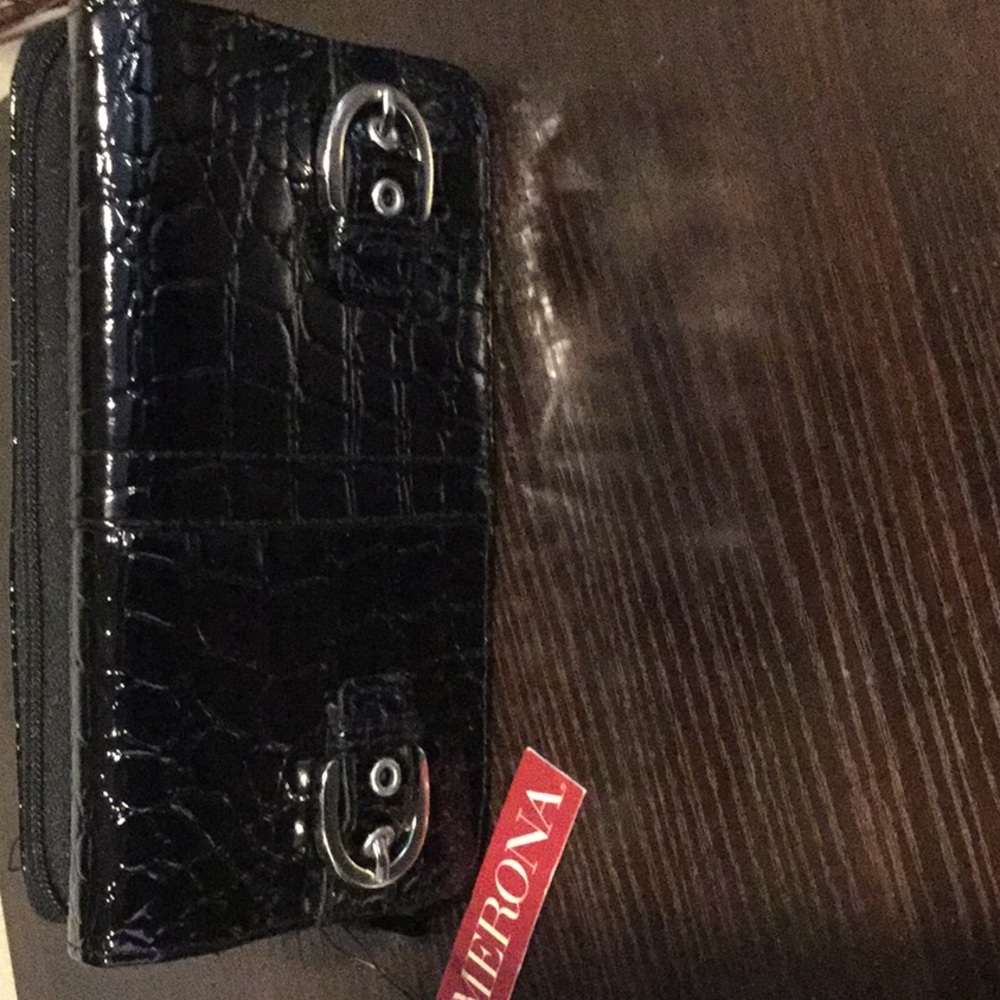 “Brand New” 🐍 skin Leather Vegan Wallet🔥💯